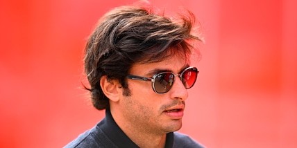 Carlos Sainz senior dimesso dopo l'incidente: "Sto bene, ma sento ancora dolore"