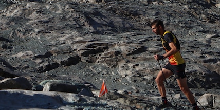 Stop al passaggio ghiacciaio di Ultra Trail Cervino