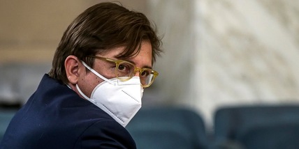 Covid in Italia, Sileri: "Bisogna vaccinarsi subito"