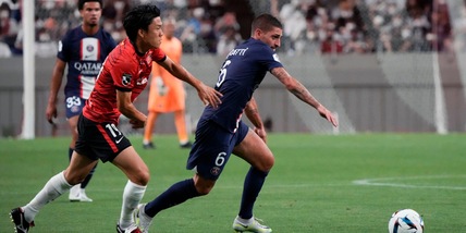 Il Psg ritrova Verratti e batte gli Urawa. 2-2 tra United e Aston Villa