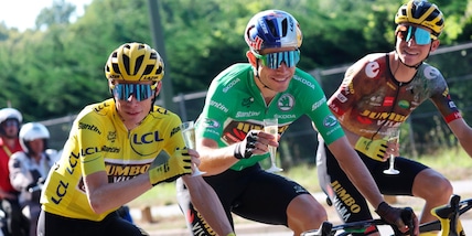 Tour de France, Vingegaard brinda a Parigi. Philipsen si prende l'ultimo sprint