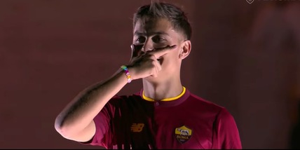 Roma, Dybala-day: 10mila persone all'Eur pazze di "Joya"!