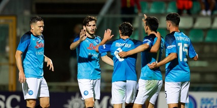 Napoli-Adana 2-2: Lozano non basta a Spalletti. Balotelli in gol dal dischetto