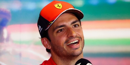 Ferrari, Sainz: "Servirebbe qulache ritiro della Red Bull. Per il mondiale ci crediamo"