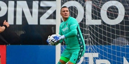 Bologna, rinnovo al 2025 per Skorupski: ufficiale Bologna, rinnovo al 2025 per Skorupski: ufficiale