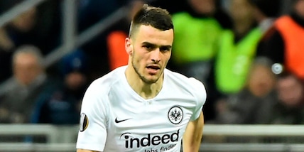 Bundesliga, Kostic titolare contro il Bayern Monaco. De Ligt in panchina