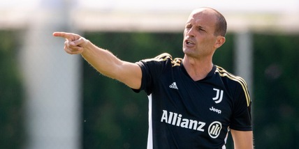 Juve-Sassuolo, le scelte di Allegri: ballottaggio Kostic-Cuadrado