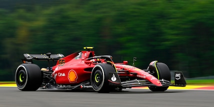 F1, Gp Belgio: la Ferrari di Sainz comanda le libere 1 davanti a Leclerc