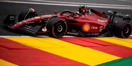 F1, Gp Belgio: pole di Sainz, Verstappen 15° davanti a Leclerc