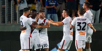 Serie B, Ekuban lancia il Genoa in vetta. Forte esalta Benevento