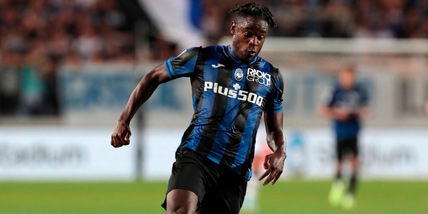 Atalanta, per Zapata lesione parziale alla coscia sinistra: i tempi di recupero