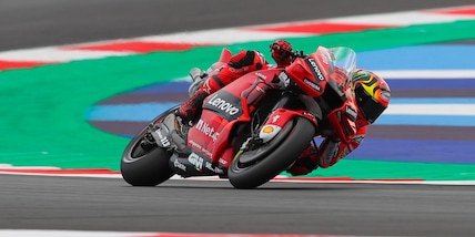 MotoGp: quattro di fila per Bagnaia, Pecco vince a Misano davanti a Bastianini