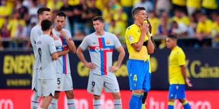 Cadice-Barcellona, malore per un tifoso durante il match vinto 4-0 da Xavi