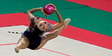 Raffaeli, una ragazza d'oro: due titoli mondiali per la ginnasta italiana