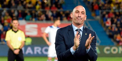 Dalla Spagna: "Luis Rubiales nella bufera: festini e orge pagati coi soldi della Federcalcio"