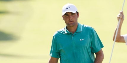 Golf, lo statunitense Scheffler resta leader del ranking mondiale