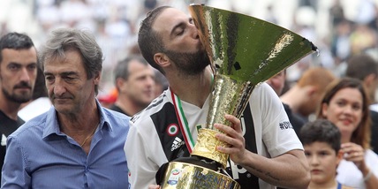 L'annuncio di Higuain: "Mi ritiro a fine stagione"