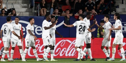 Liga, il Valencia di Gattuso batte l'Osasuna con Cavani e Kluivert protagonisti