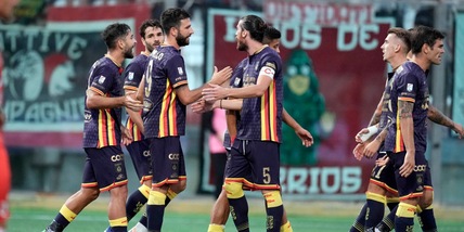 Serie C, in vetta vincono Catanzaro e Crotone. Ko per Messina e Foggia