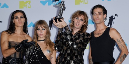 I Maneskin super-ospiti di Fazio a Che Tempo Che Fa: l'ultimo brano e le polemiche