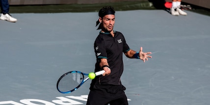 Tennis, Atp Napoli: sospeso il match di Fognini contro Carreno Busta