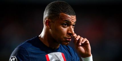Ajaccio-Psg, l'idea geniale dei tifosi per un autografo di Mbappé
