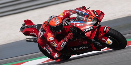 MotoGP, Bagnaia vince in Malesia con Quartararo 3°: a Valencia la resa dei conti