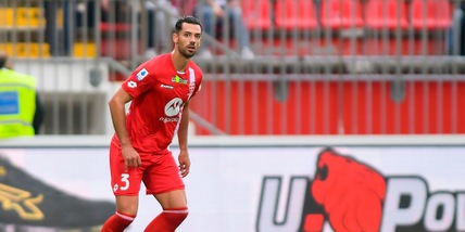 Monza, Pablo Marì shock: accoltellato da uno squilibrato in un centro commerciale