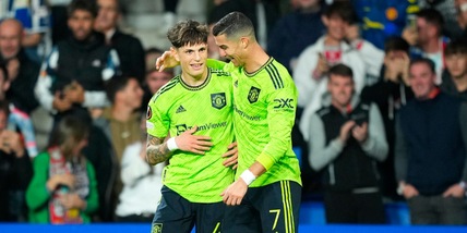 Ronaldo inventa, ma non basta: United ai playoff di Europa League