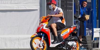 MotoGp, Puig: "Marquez spirito unico: felici di lavorare con lui"