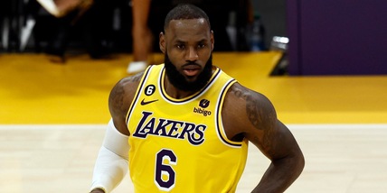 Nba, i Lakers perdono il derby e LeBron James per infortunio. Durant trascina i Nets