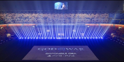 God of War Ragnarök: il lancio sul prato di San Siro