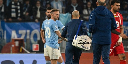 Lazio, infortunio muscolare per Lazzari: è a rischio per la Juve