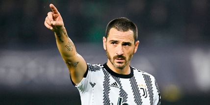 All'asta la maglia di Bonucci, un aiuto per Camilla