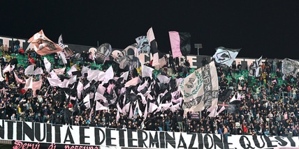 Dalla palla di spugna ai cubetti di ghiaccio: le multe in Serie B da Pisa a Palermo