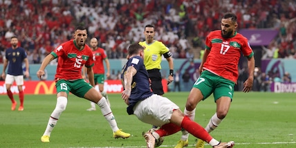 Francia-Marocco, l'intervento di Theo Hernandez su Boufal