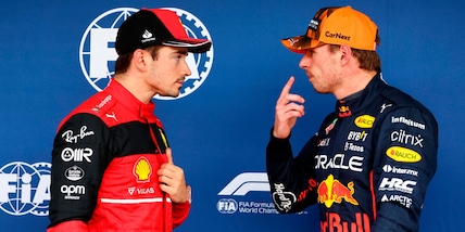F1, Leclerc e lo scherzo a Verstappen: la sorpresa per Natale è tutta da ridere