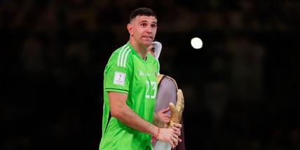 Emiliano Martinez, in 100mila per il "Dibu"! E rivela il suo segreto sui rigori