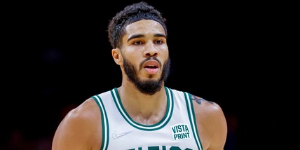 Nba, Tatum super: i Celtics battono i Bucks. Jokic da urlo, Denver vince all'overtime