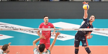 Vibo prosegue la marcia, le inseguitrici però non mollano