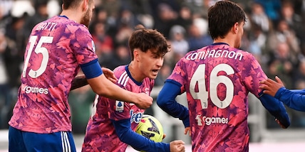 Juve, 1-1 con lo Standard Liegi: Soulé su rigore dopo l'autogol di Danilo