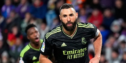 Benzema salva Ancelotti: doppietta nel finale, Real Madrid in testa
