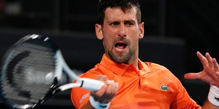 Atp Adelaide, Djokovic doma Medvedev: è in finale contro Korda