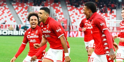 Bari, poker al Parma: Cheddira travolge Buffon. Vola Grosso, De Rossi ferma Inzaghi, ok Ranieri