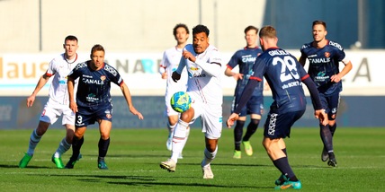Serie B, il Sudtirol vola: battuta la Reggina, Genoa 2°. Ko Bari e Parma