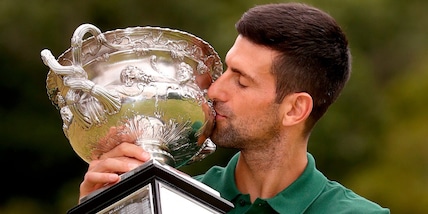 Australian Open, Nadal e Federer esaltano Djokovic: "Grande prova"