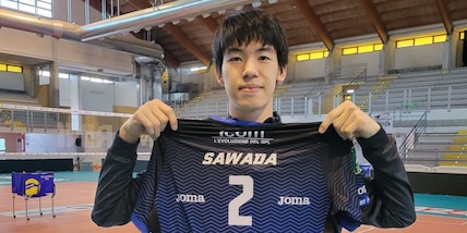 A Cisterna Akira Sawada a scuola di pallavolo