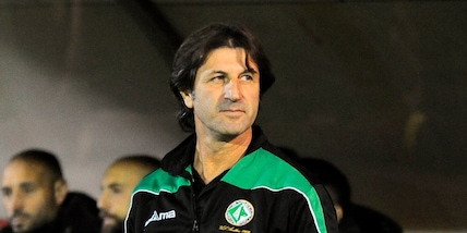 Avellino-Crotone, Rastelli su Marconi e l'esempio di Zappacosta. Poi l'invito ai tifosi