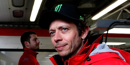 Valentino Rossi contento della BMW: "Facile da guidare, manca solo un po’ di ritmo”