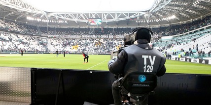 Diritti tv Serie A, salta l'emendamento Lotito: cosa succede per Dazn e Sky